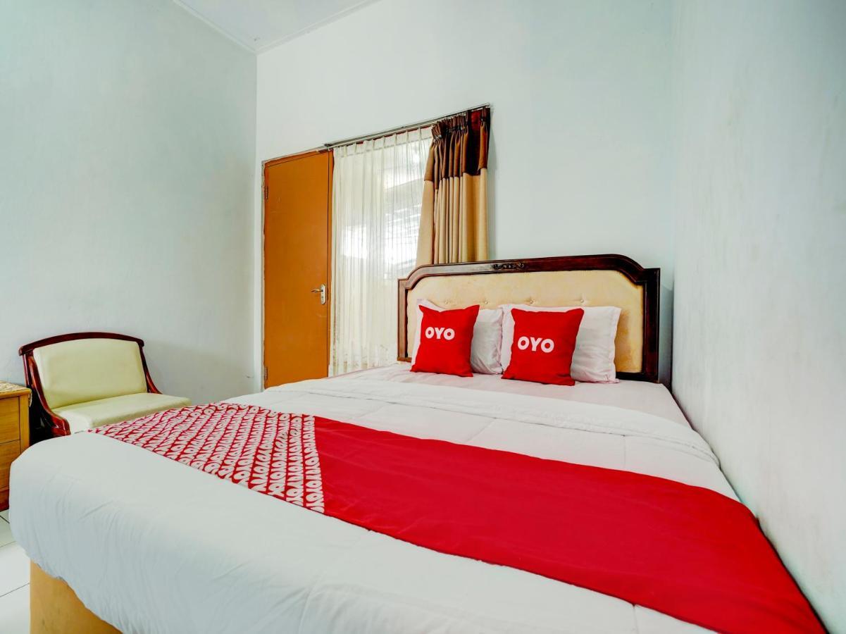Super Oyo 90118 Hotel Diamond Syariah Subang Exterior foto